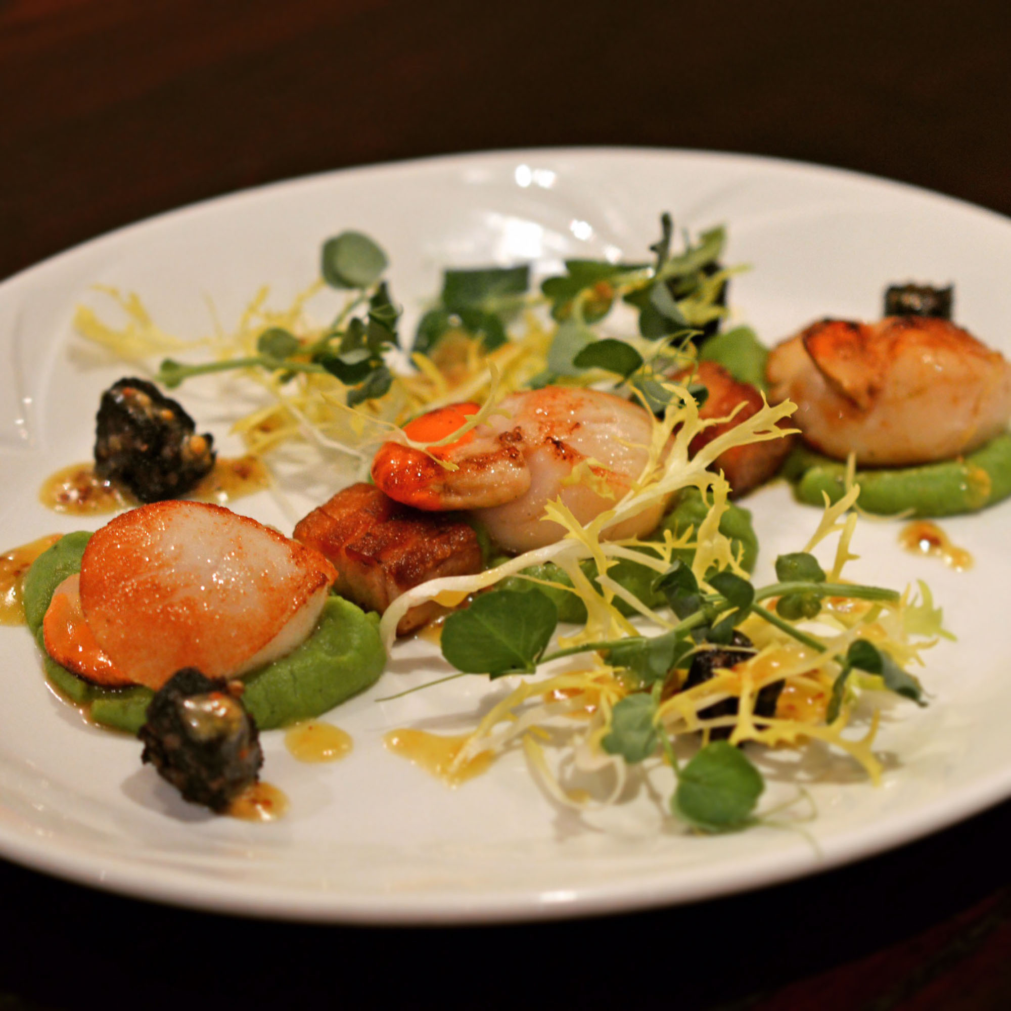 scallops-with-pea-puree-pork-belly